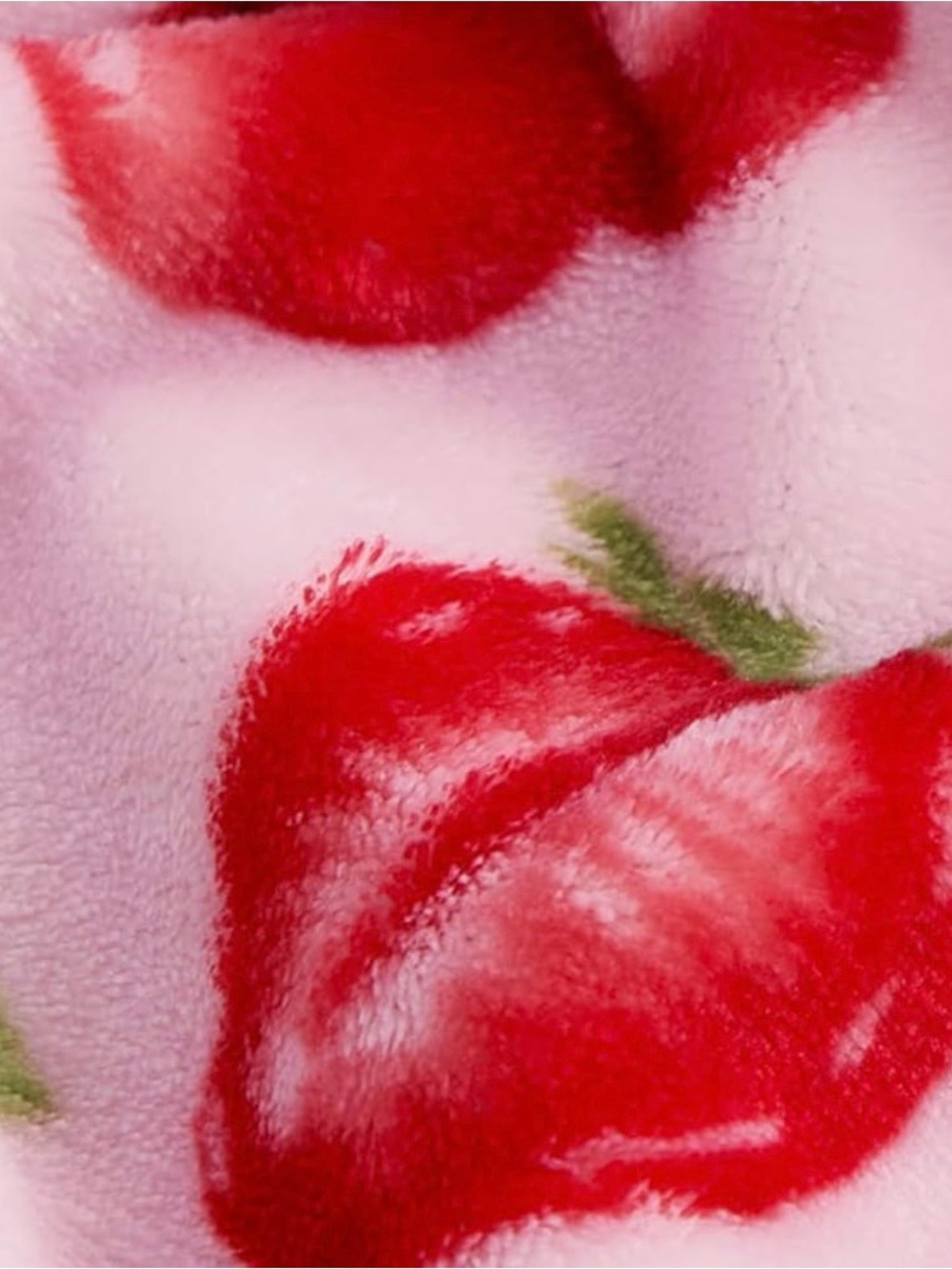Juicy couture strawberry throw plush blanket NWT - Picture 3 of 10